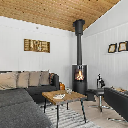 Holiday home 3 Bedroom Lovely In Eskebjerg