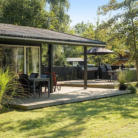 Holiday home 3 Bedroom Pet Friendly In